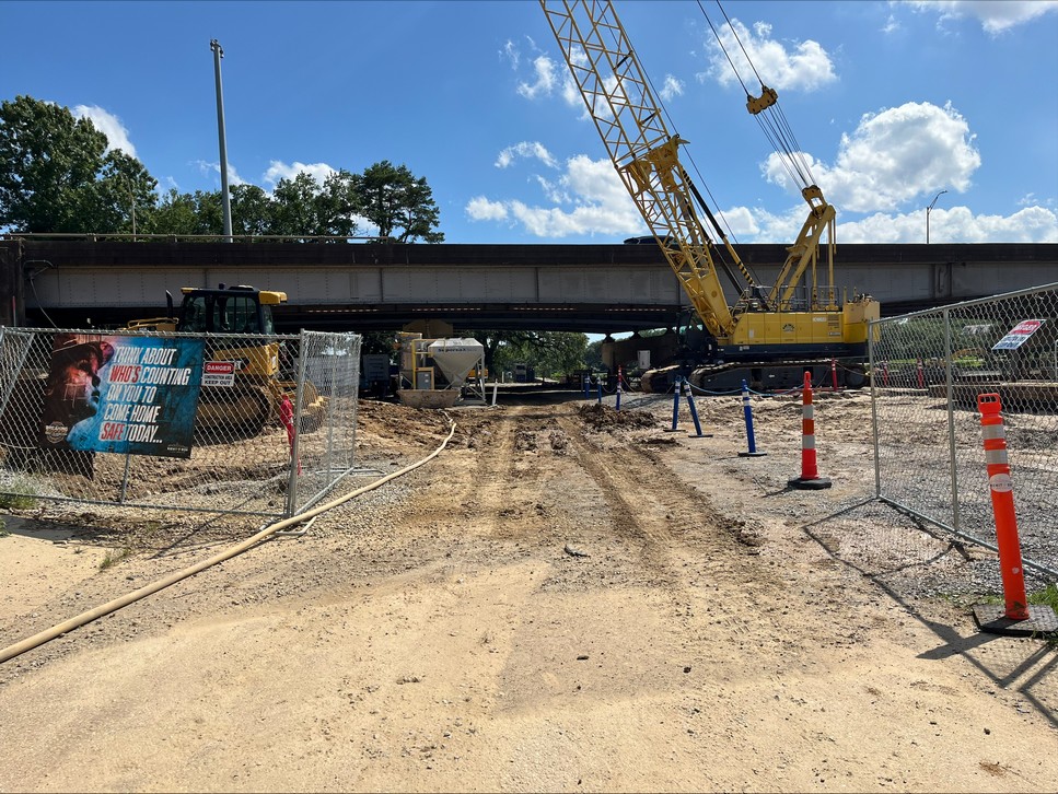 A photo of construction from E Lakeshore Drive facing I-10 City Park Lake bridge.